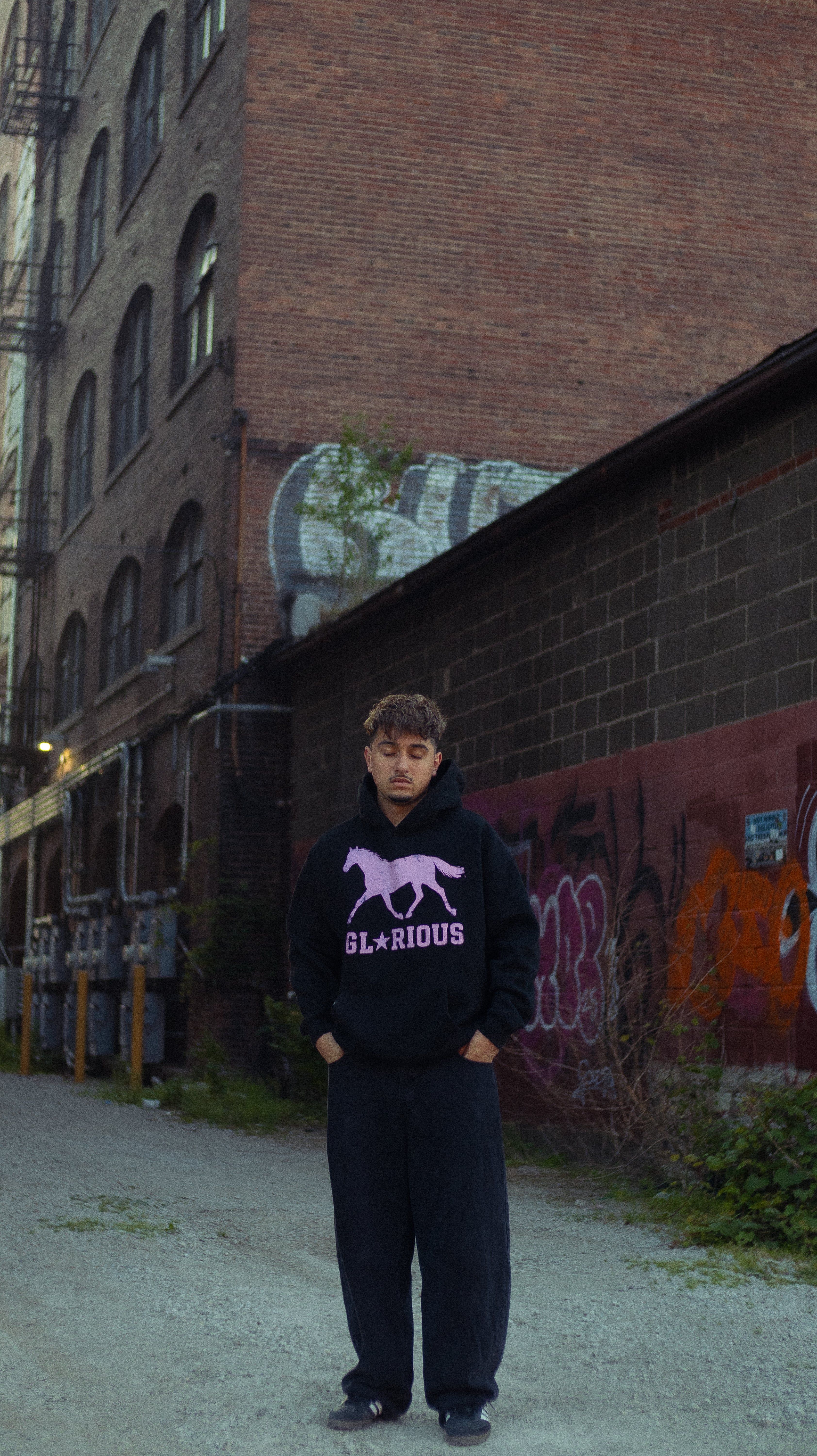 'GLORIOUS' BLACK HOODIE
